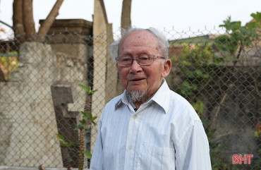Cử tri gần 100 tuổi ở Hà Tĩnh háo hức chờ ngày bỏ phiếu bầu cử lần thứ 15 trong cuộc đời