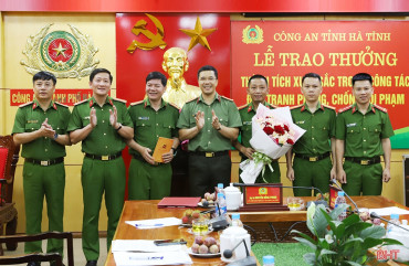 Lực lượng Cảnh sát nhân dân Công an Hà Tĩnh xứng danh 12 chữ vàng