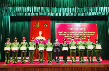 UBND thành phố Hà Tĩnh Tổng kết nhiệm vụ quốc phòng - an ninh năm 2023